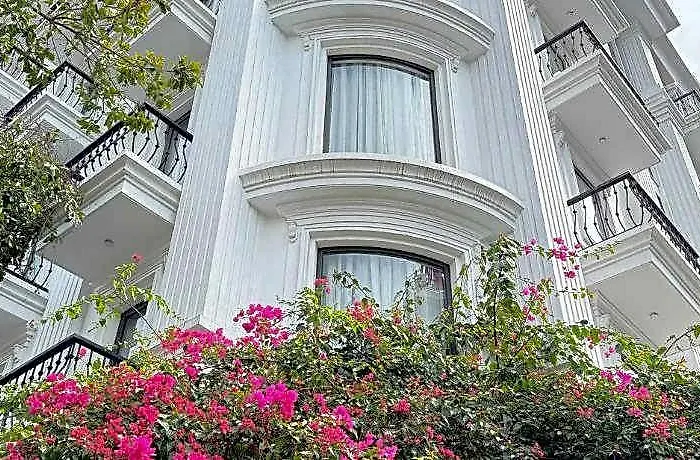 Hotel Halios