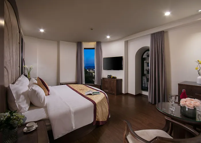 Halios Hotel 3*