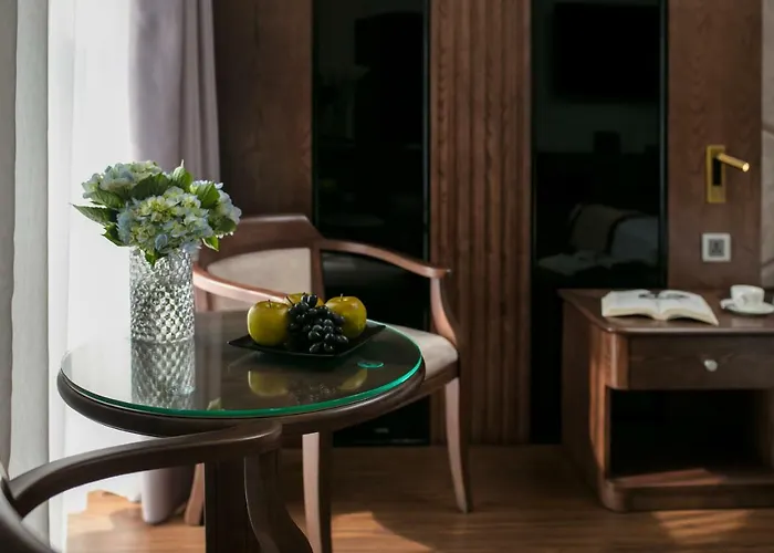 Khách sạn Halios 3*